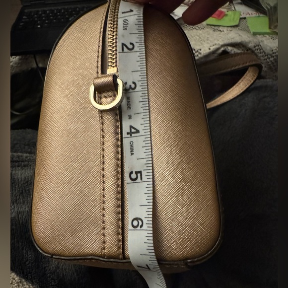 Kate Spade medium size purse, light color gold, in excellent condition - Picture 8 of 8